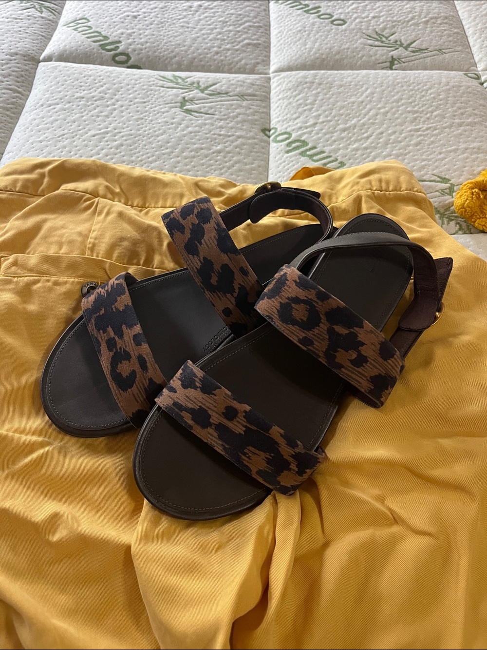 Fitflop Leopard Print Strap Sandals - Brown/Black